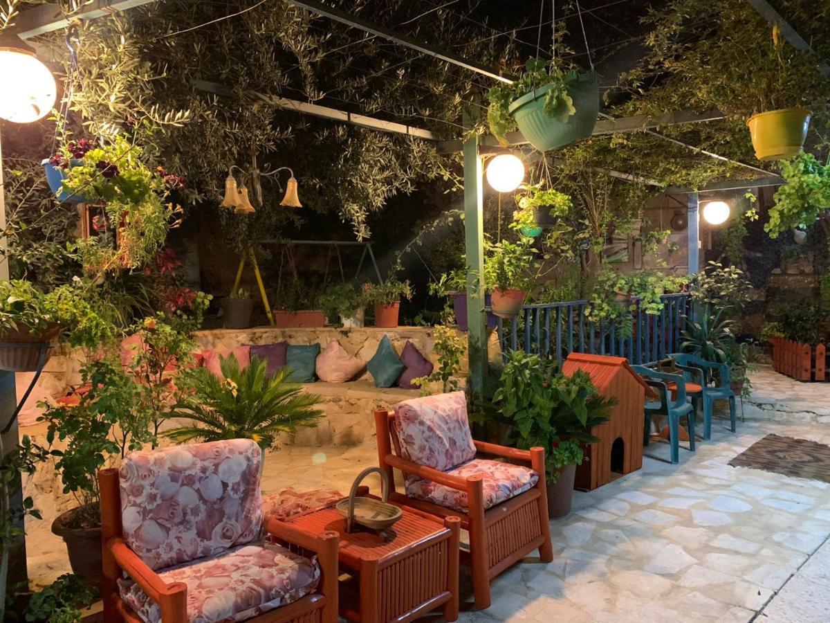 بيت الطبيعة Nature House Gérasa Exterior foto